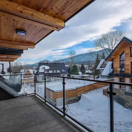 Tarasy Strazyska Zakopane, Odkryj- *